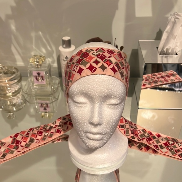 Louis Vuitton head scarf sash - Picture 1 of 5